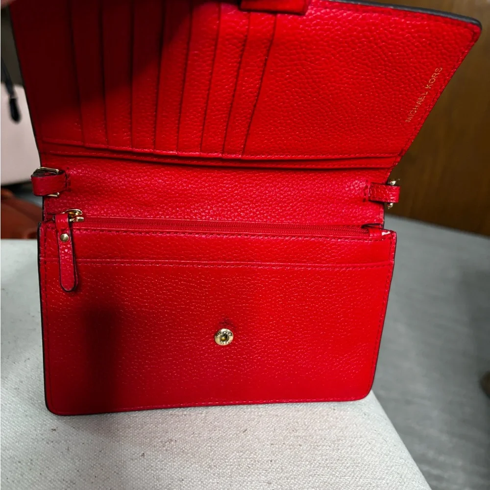 Michael Kors Leather Wallet with removable (Red Braided/Custom Faux Pearl chain - Picture 9 of 14